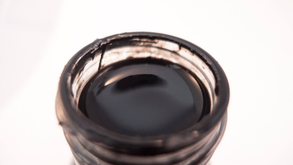RAVEN - carbon black, high grade professional acrylic paint, by Stuart Semple 100ml - Culture Hustle USA